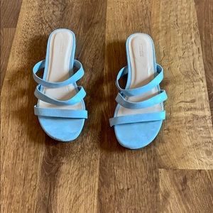 Size 7 cute sandals!